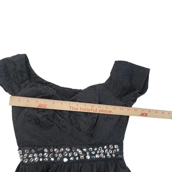 Trixxi Fit and Flare Mini Cocktail Dress Womens Junior Sz M Black Floral Gems - Picture 8 of 16